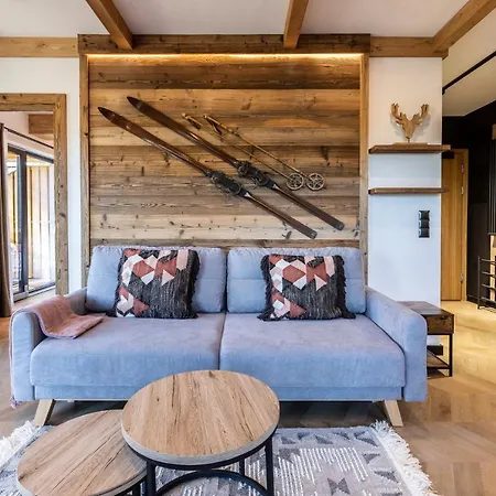 Udanypobyt Modrzejewska 16 Appartement *