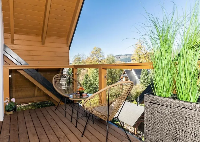 Udanypobyt Modrzejewska 16 *